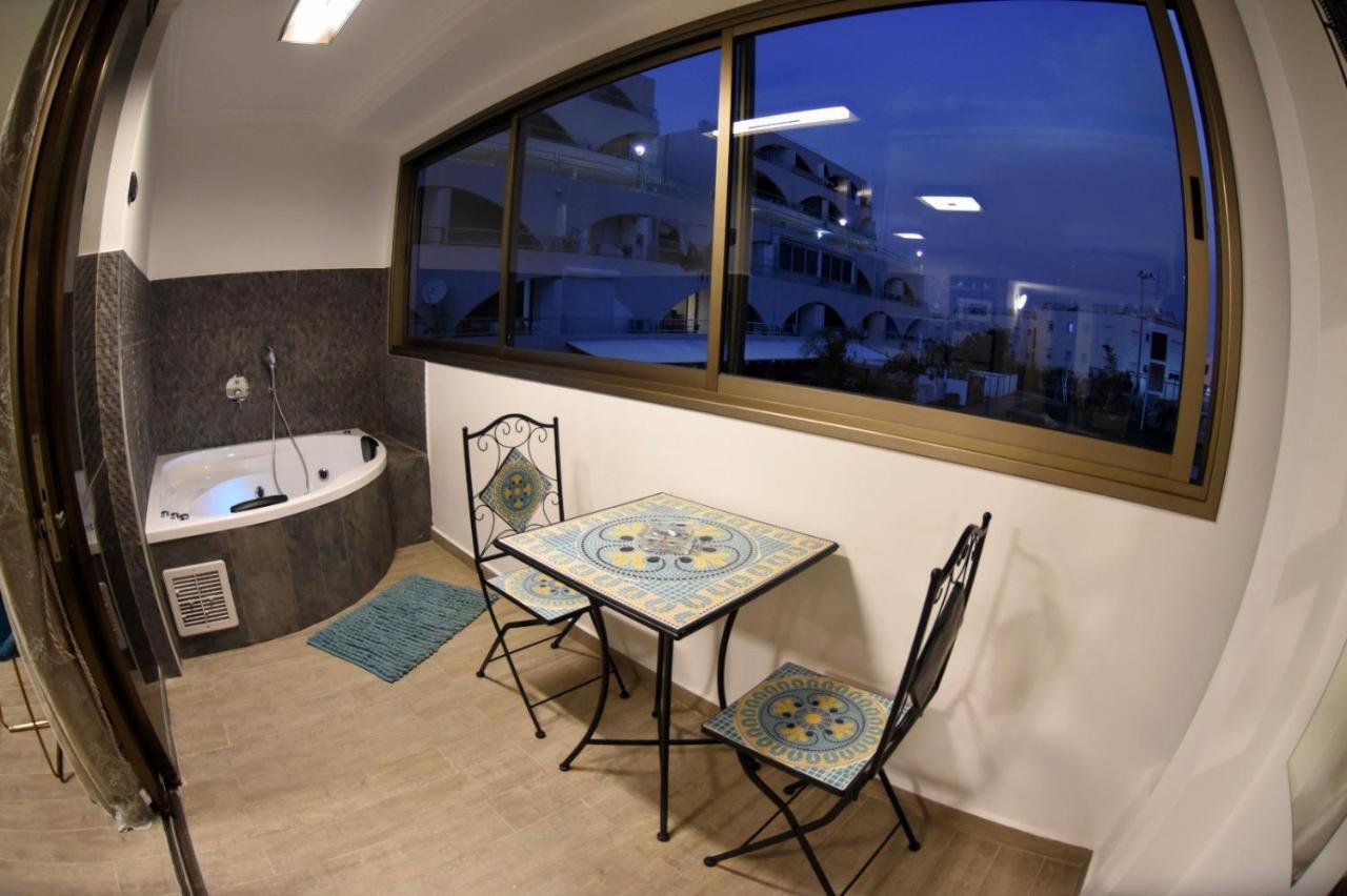 Luxury Suite On Lev Eilat With Balcony And Jacuzzi Luaran gambar